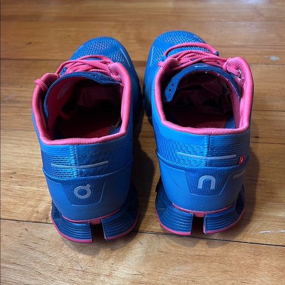 On Cloud X Women's Swiss Engineered Comfort Fit Running Shoes - Blue Pink - 8.5 - Picture 4 of 7